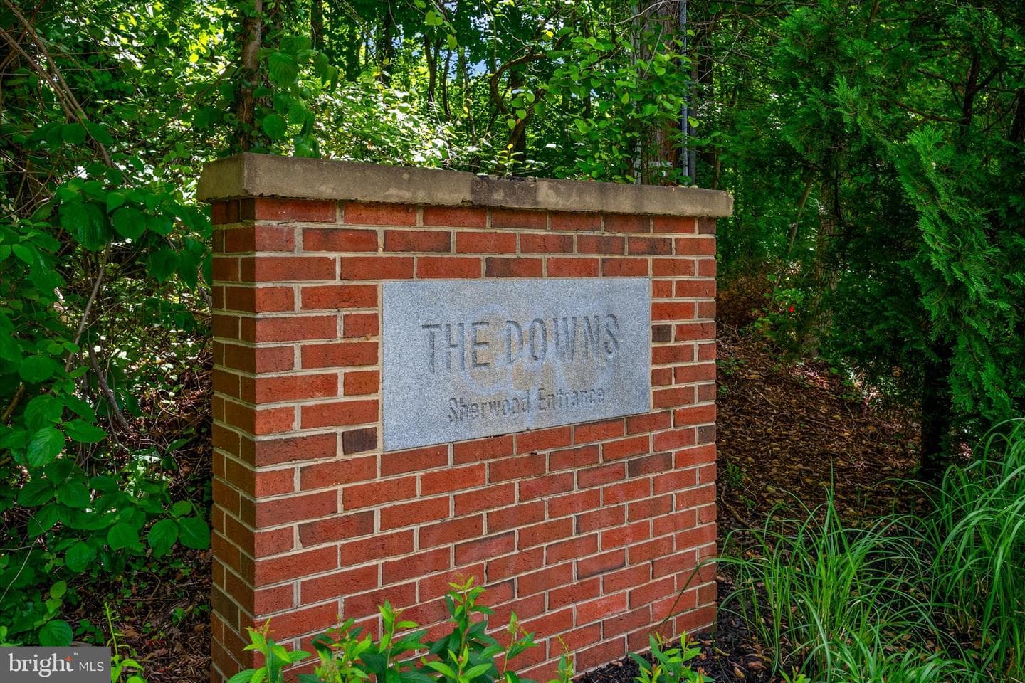 900 Coachway photo 39