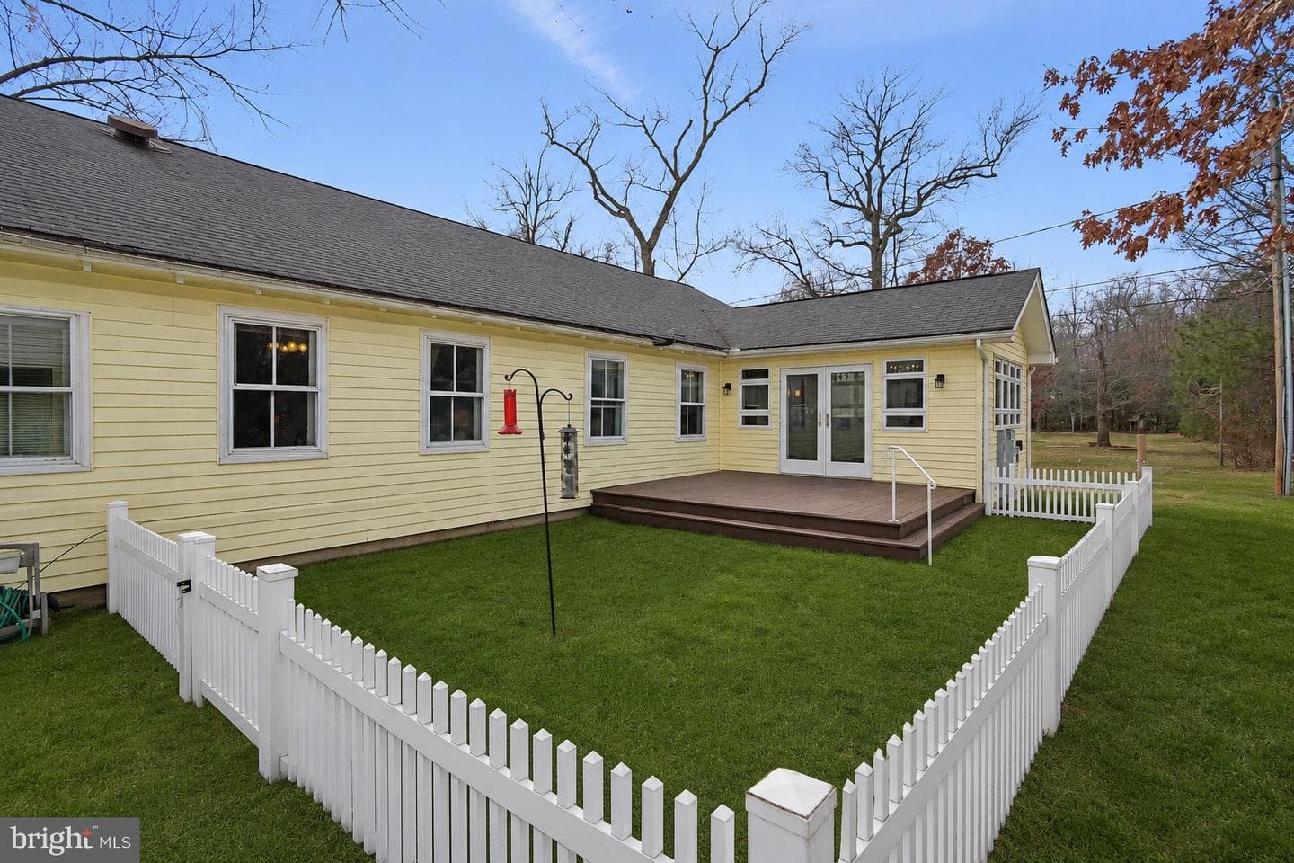 852 Bay Front Avenue photo 9