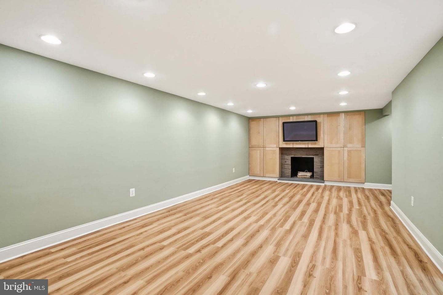 108 Huse Drive photo 27