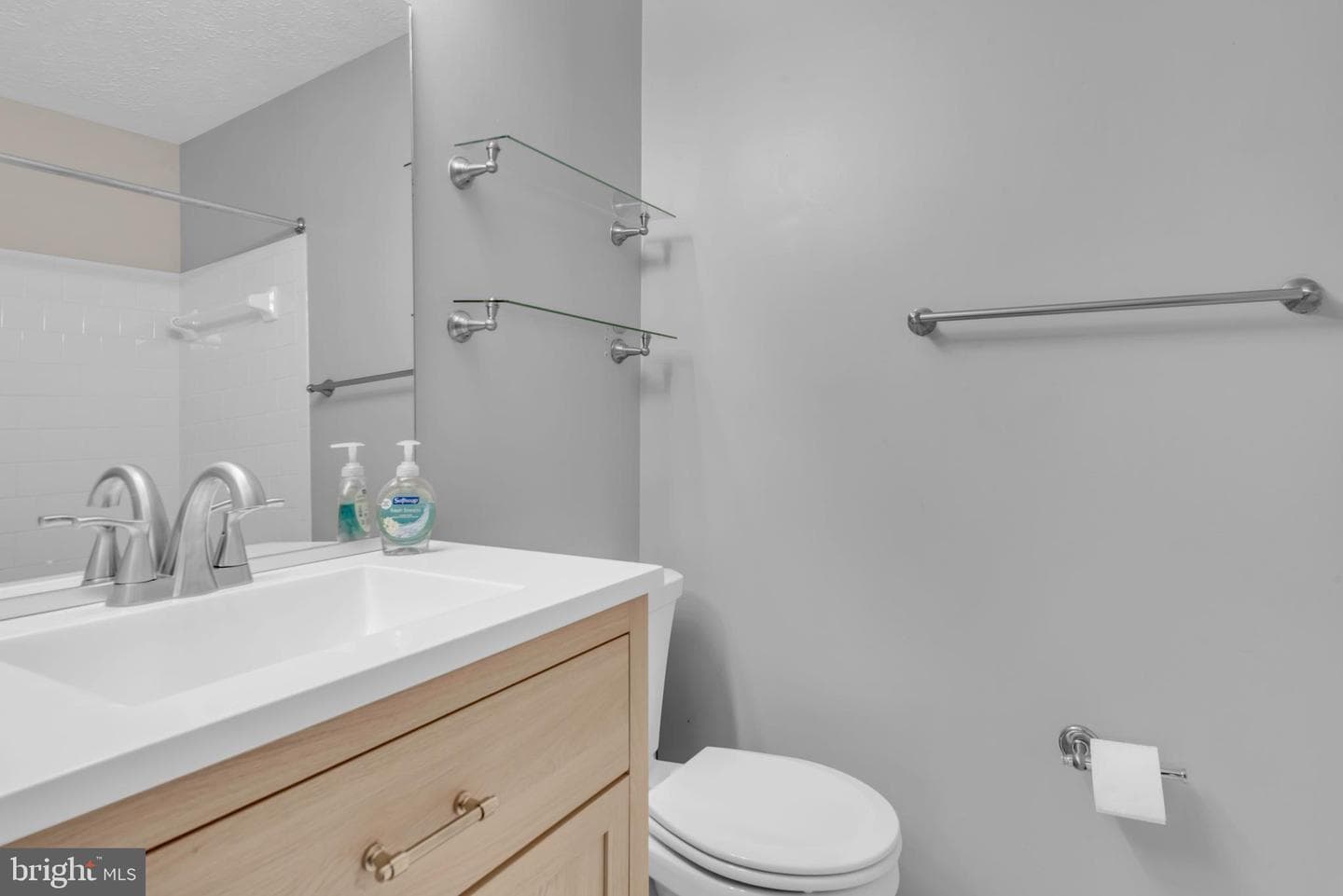 2408 Forest Edge Court #201 photo 31