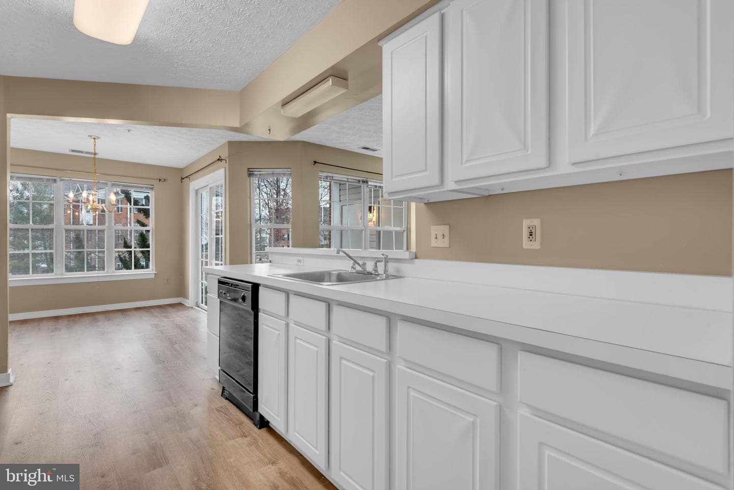 2408 Forest Edge Court #201 photo 4