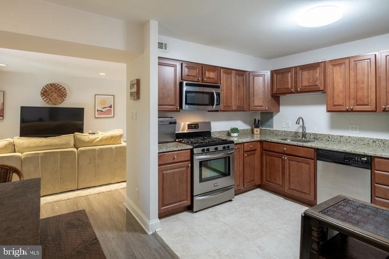 790 Fairview Avenue #790 C photo 3
