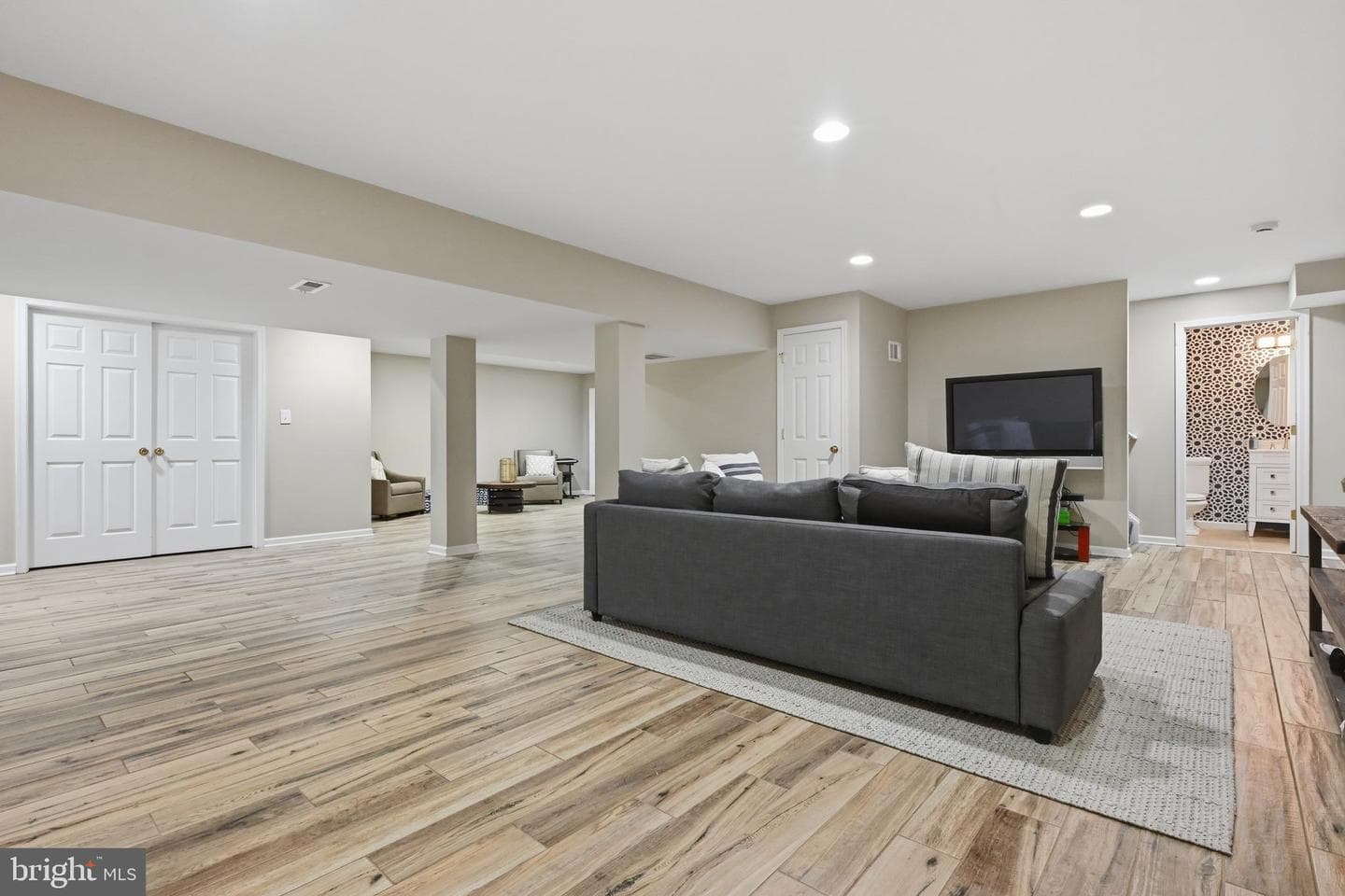 3590 S River Terrace photo 62