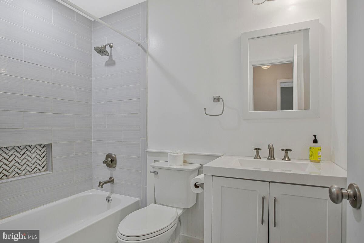 735 Whitehall Beach Road photo 13