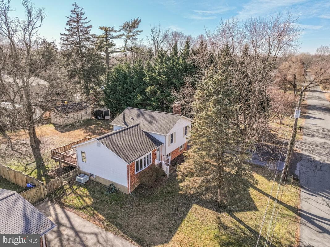 735 Whitehall Beach Road photo 32