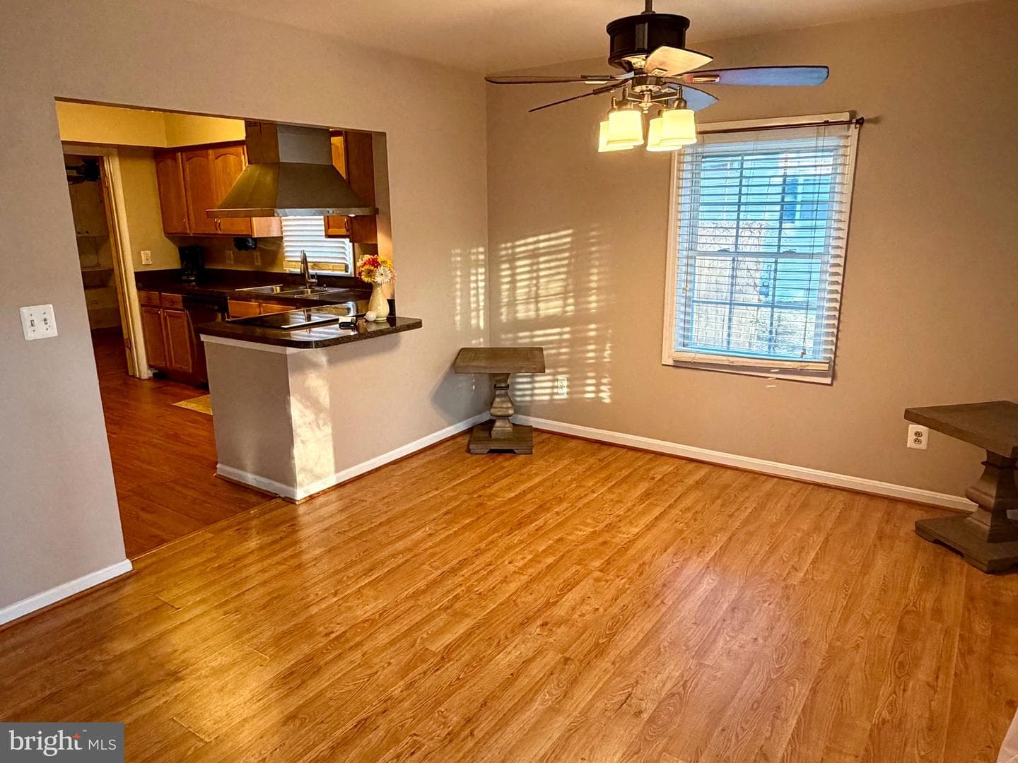 3 Victor Parkway photo 4