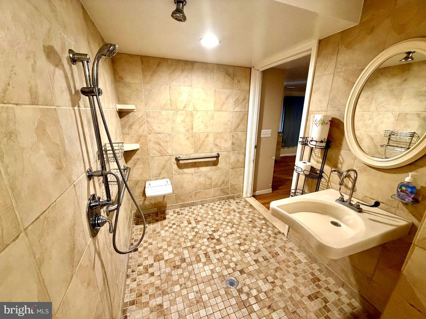 3 Victor Parkway photo 7