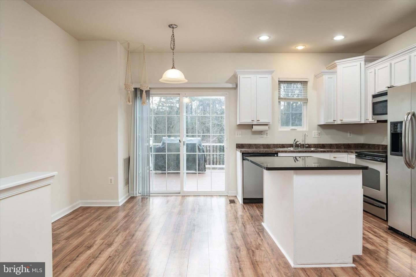1013 Sithean Way photo 11