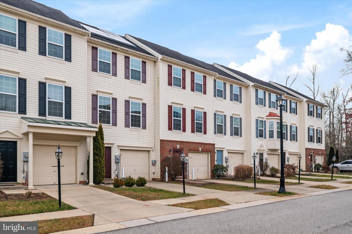 1013 Sithean Way photo 3