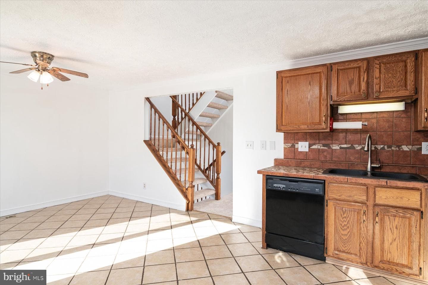 725 Dayspring Drive photo 18
