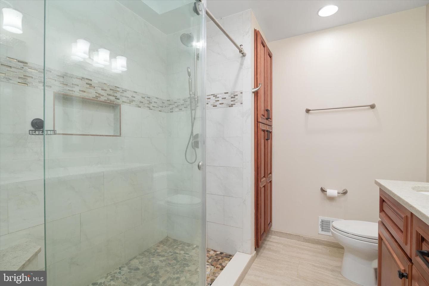 8116 Quarterfield Farms Drive photo 33
