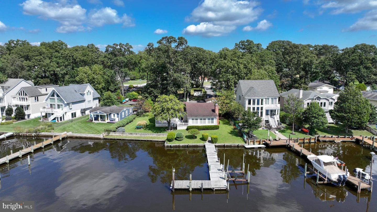 352 Riverside Drive photo 34