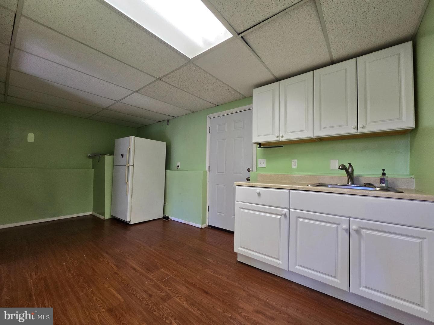 668 209th Street photo 22