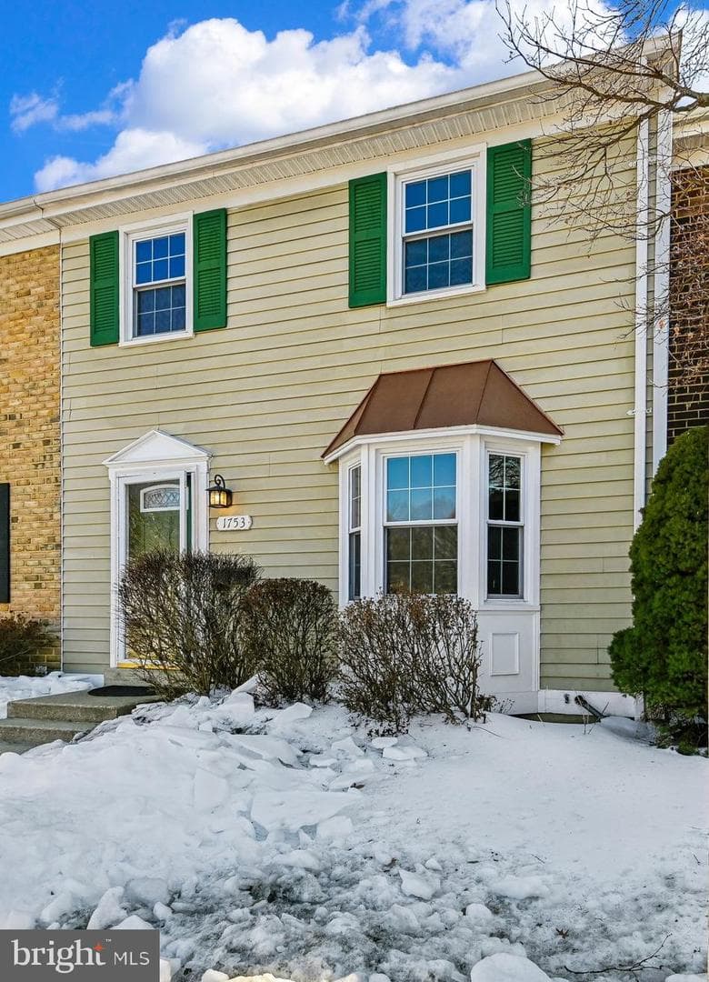 1753 Castleford Square photo 2