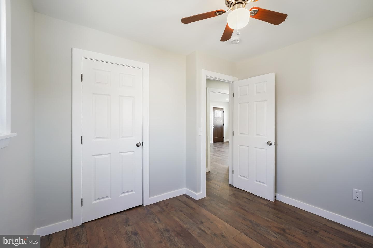 1546 Ridgely Drive photo 31