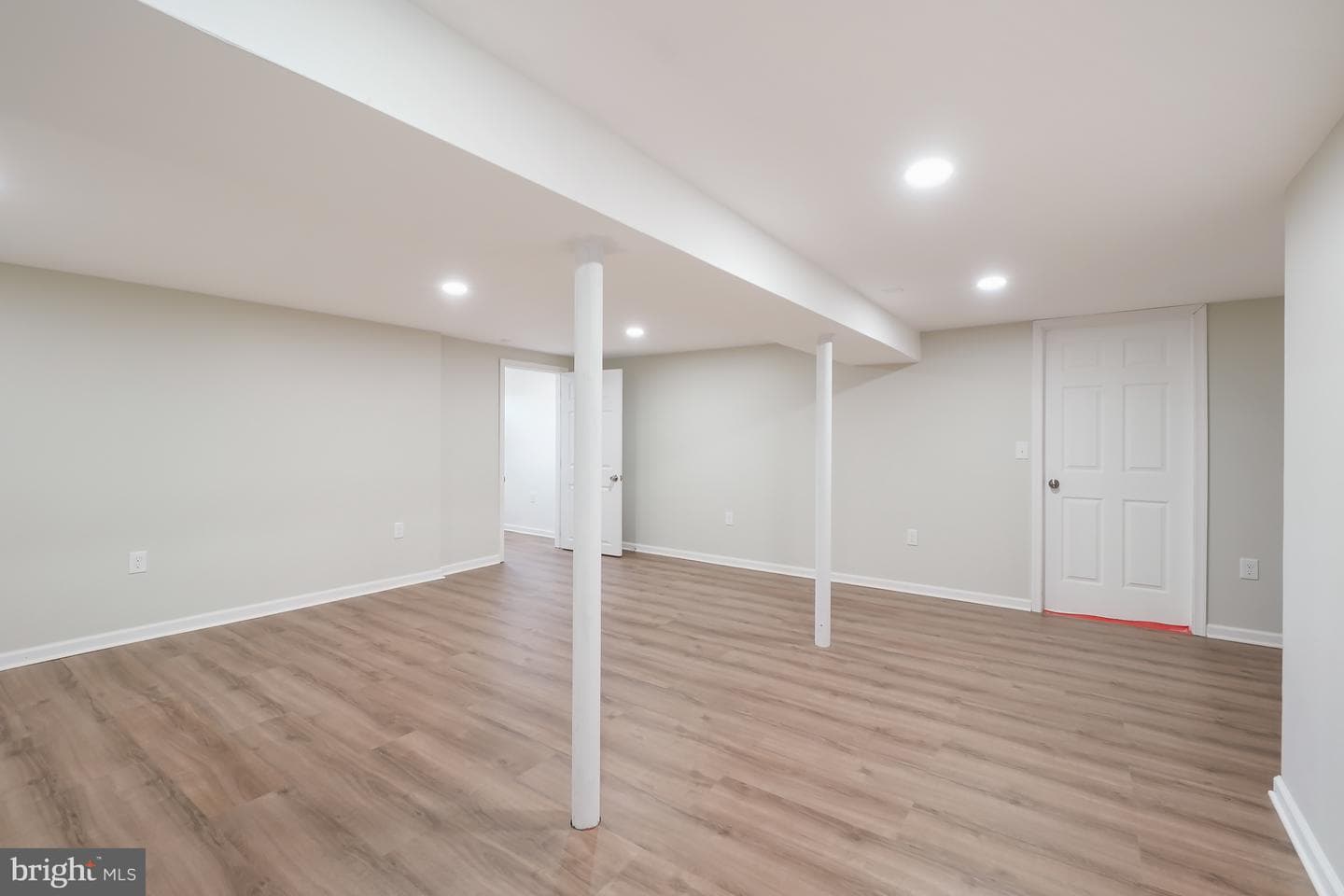 1546 Ridgely Drive photo 35