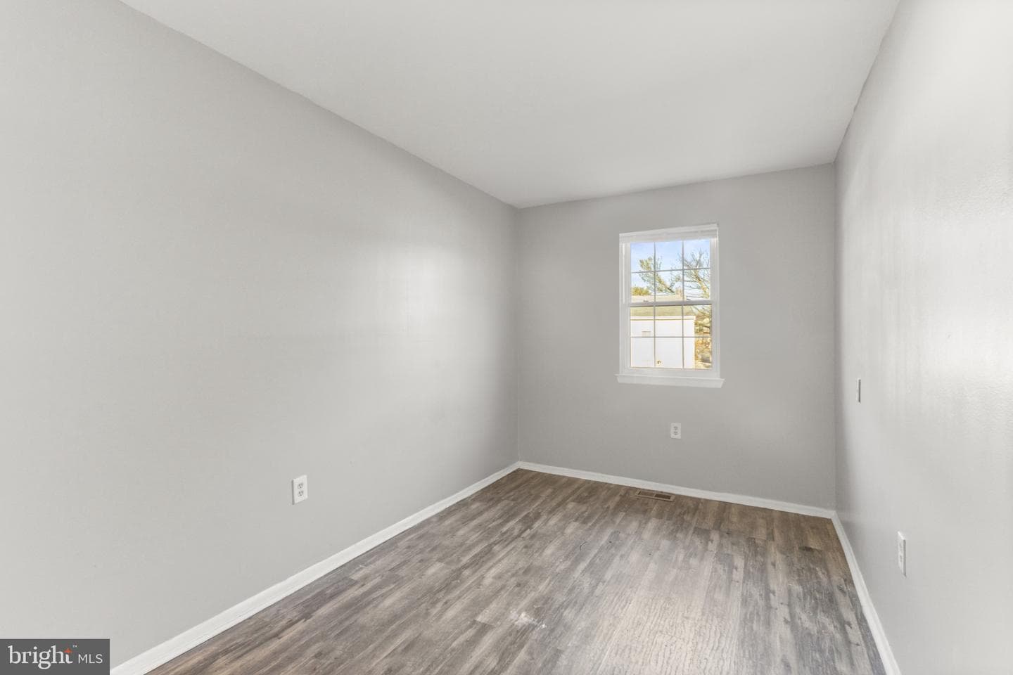 8216 Tomlinson Court photo 17