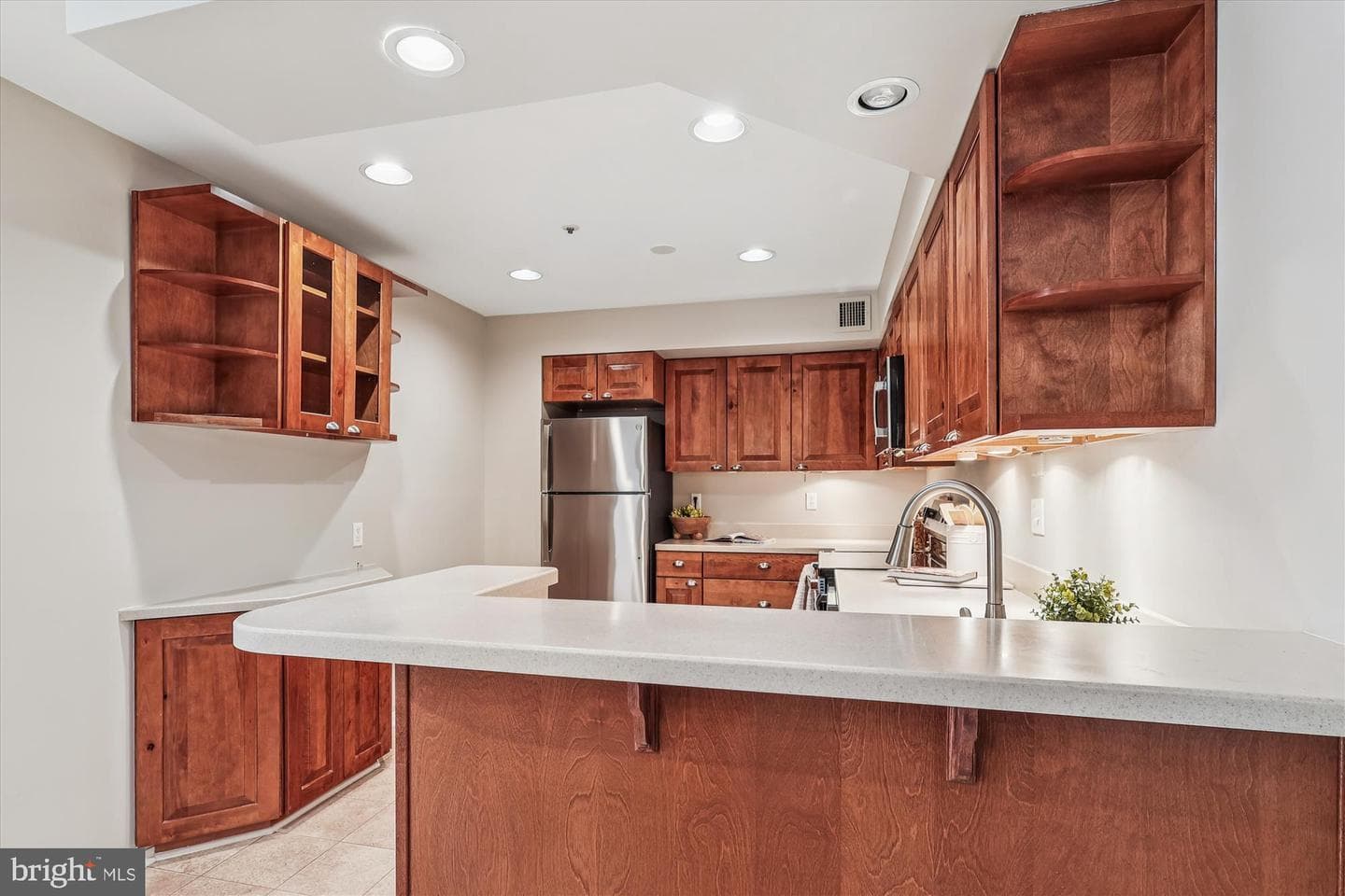 2704 Summerview Way #302 photo 6