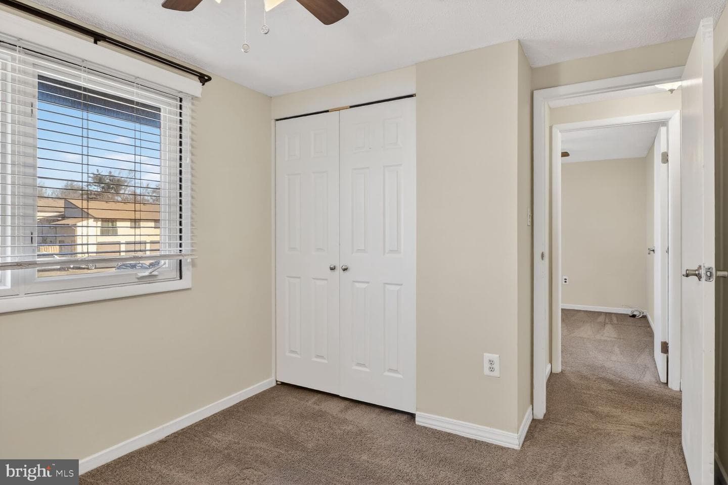 592 Glen Court photo 18