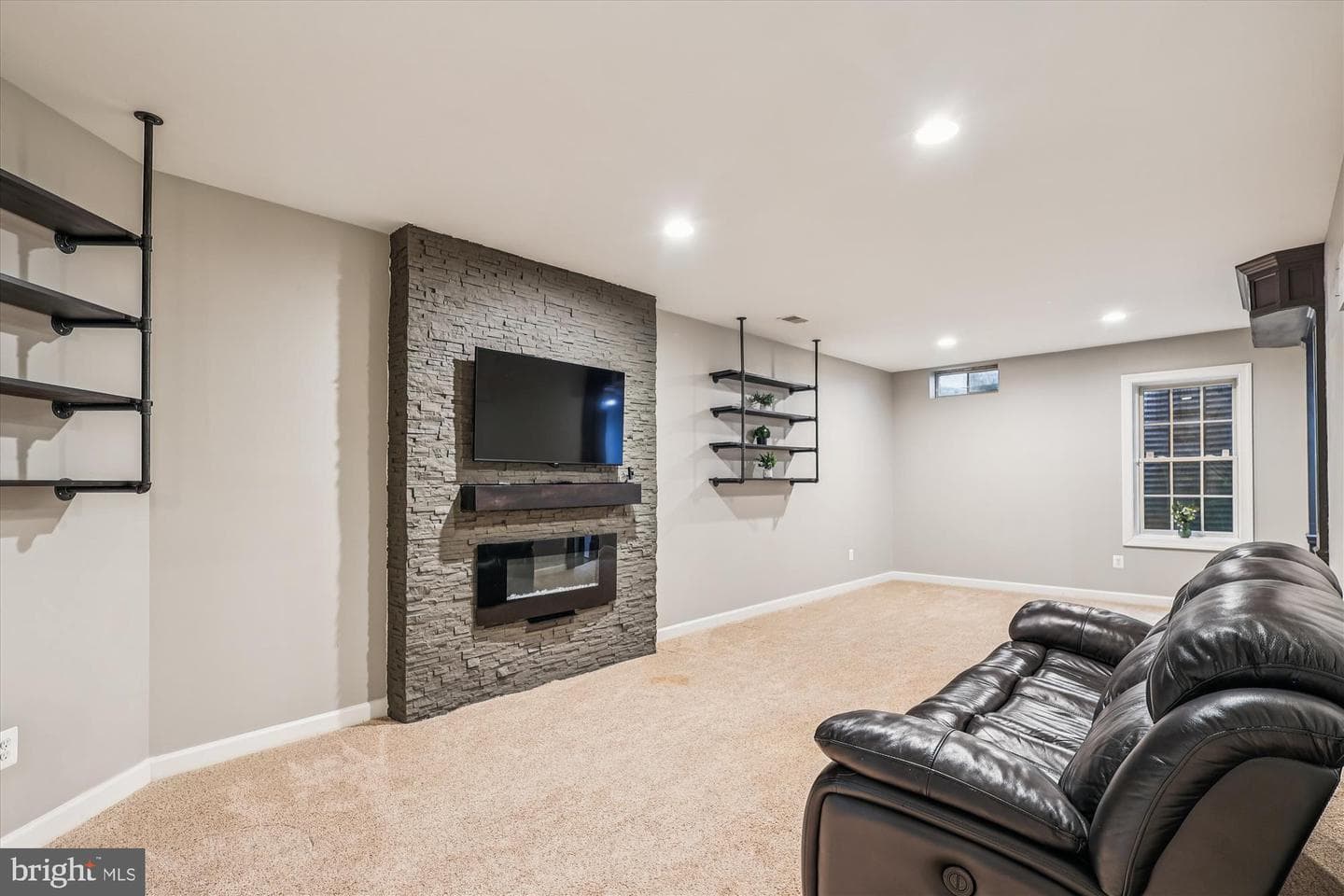 706 Crisfield Way photo 43