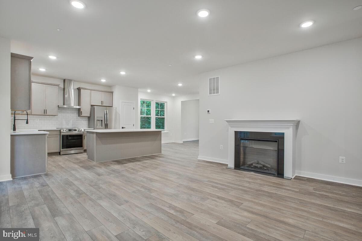 1209 Johnson Drive photo 12