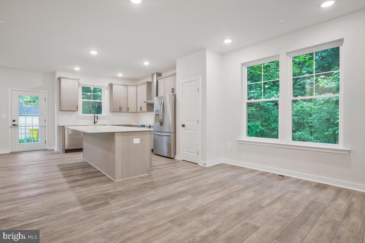 1209 Johnson Drive photo 7