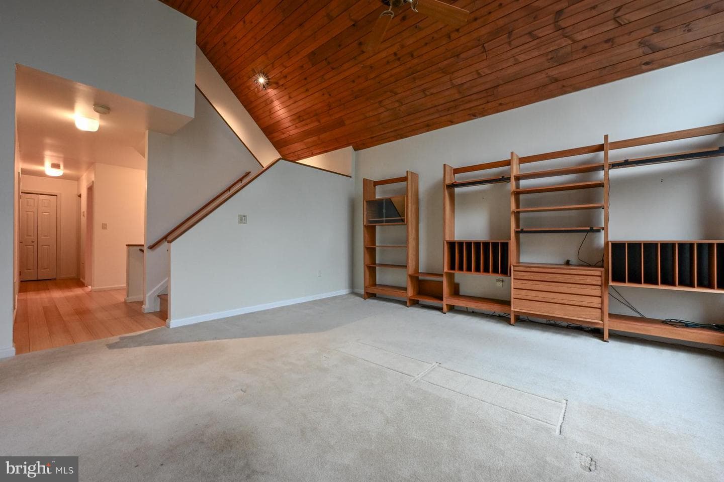 143 E Lake Drive photo 12