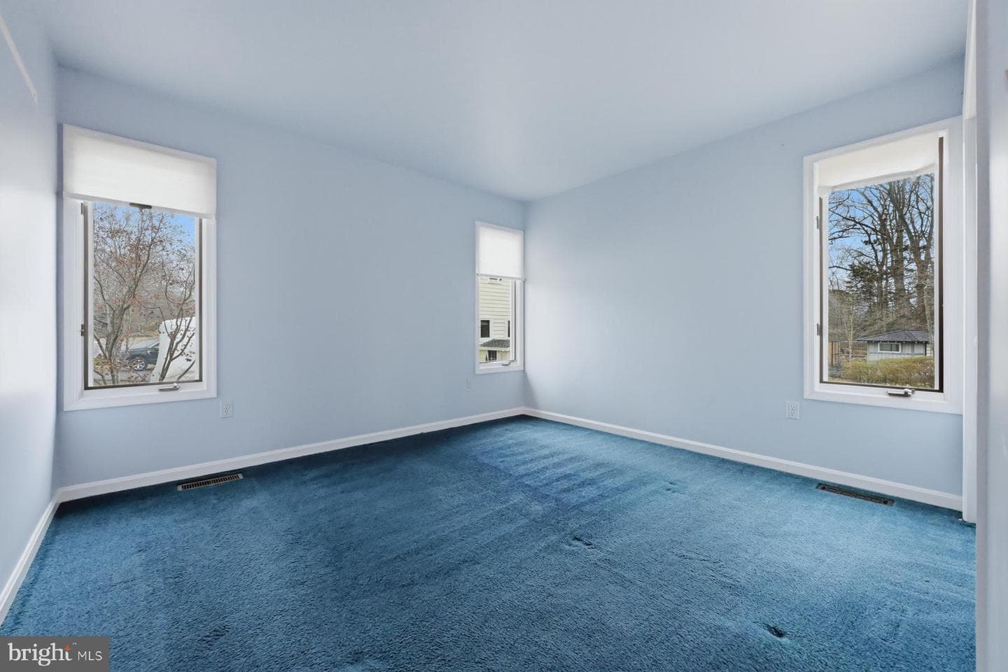 143 E Lake Drive photo 30