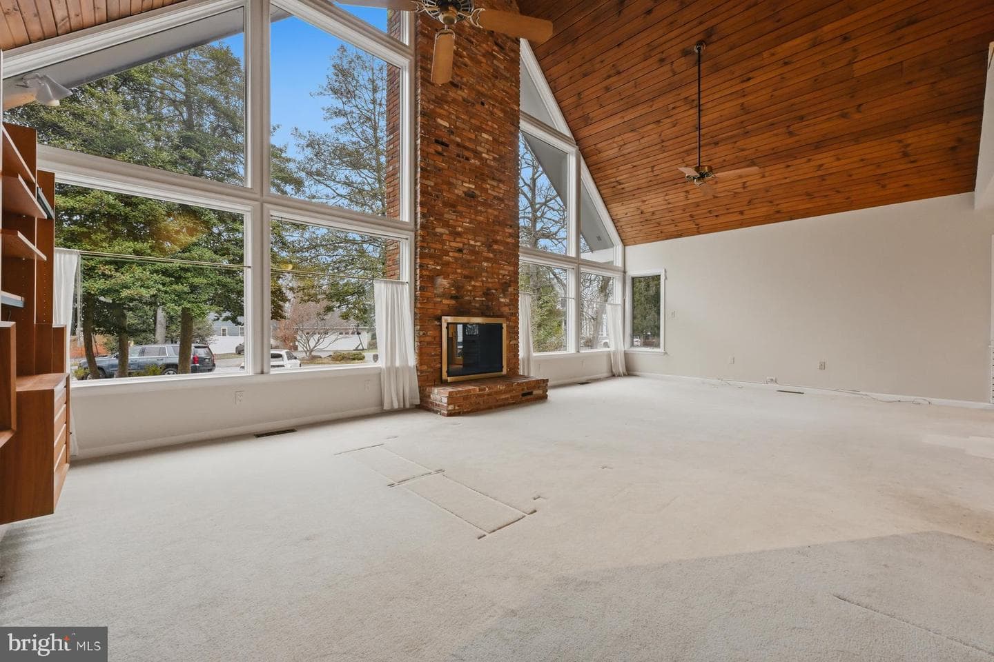 143 E Lake Drive photo 8
