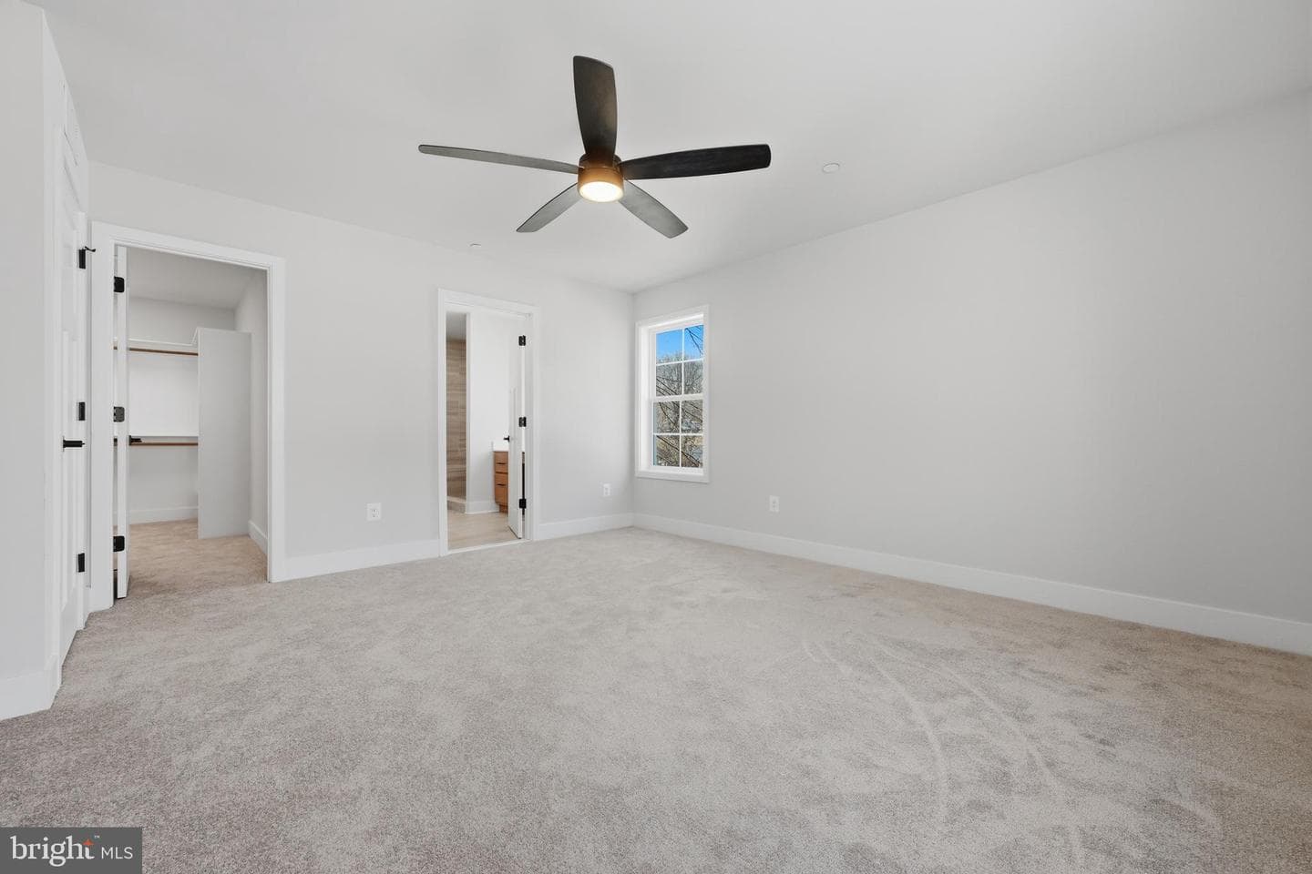 3583 Edgemont Street photo 19