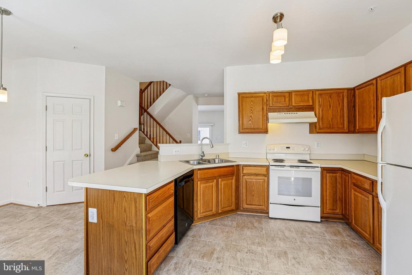 8104 Mallard Shore Drive photo 7