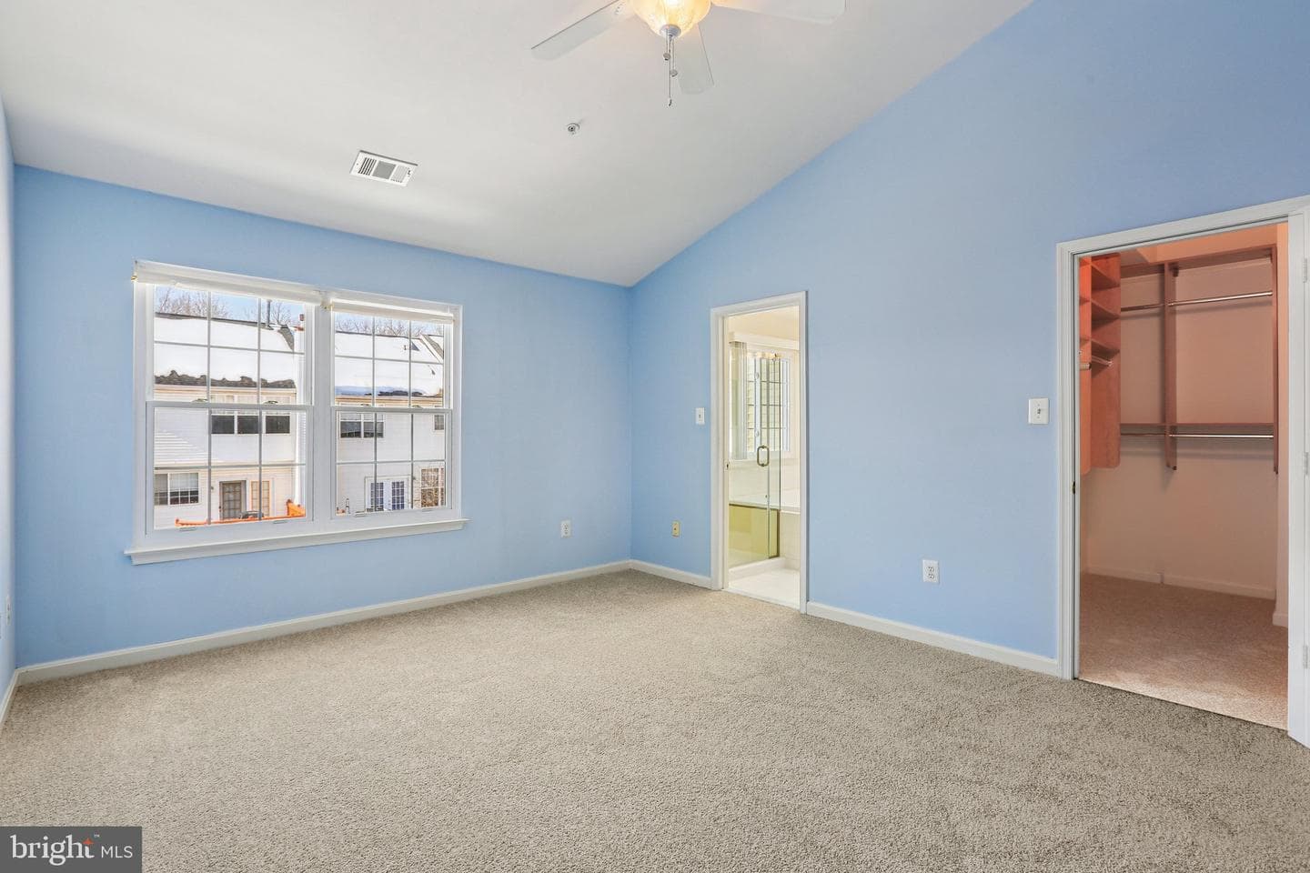 8104 Mallard Shore Drive photo 8