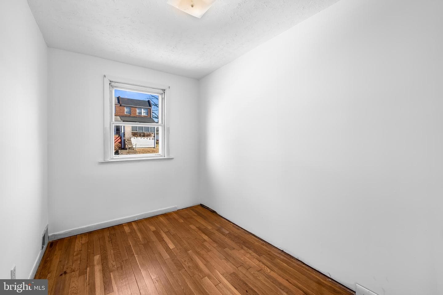 215 Grove Park Road photo 20