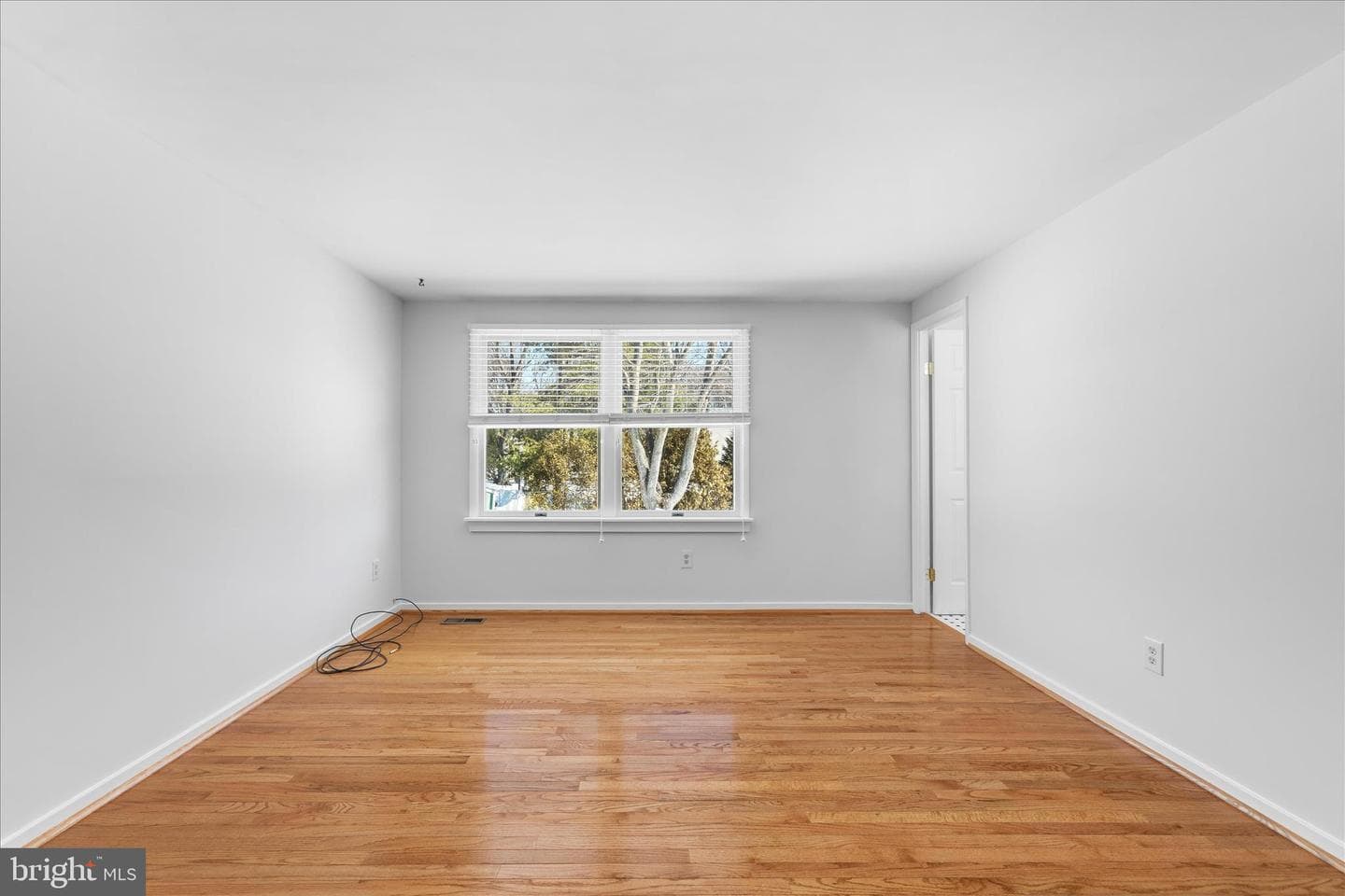 785 Macsherry Drive photo 21