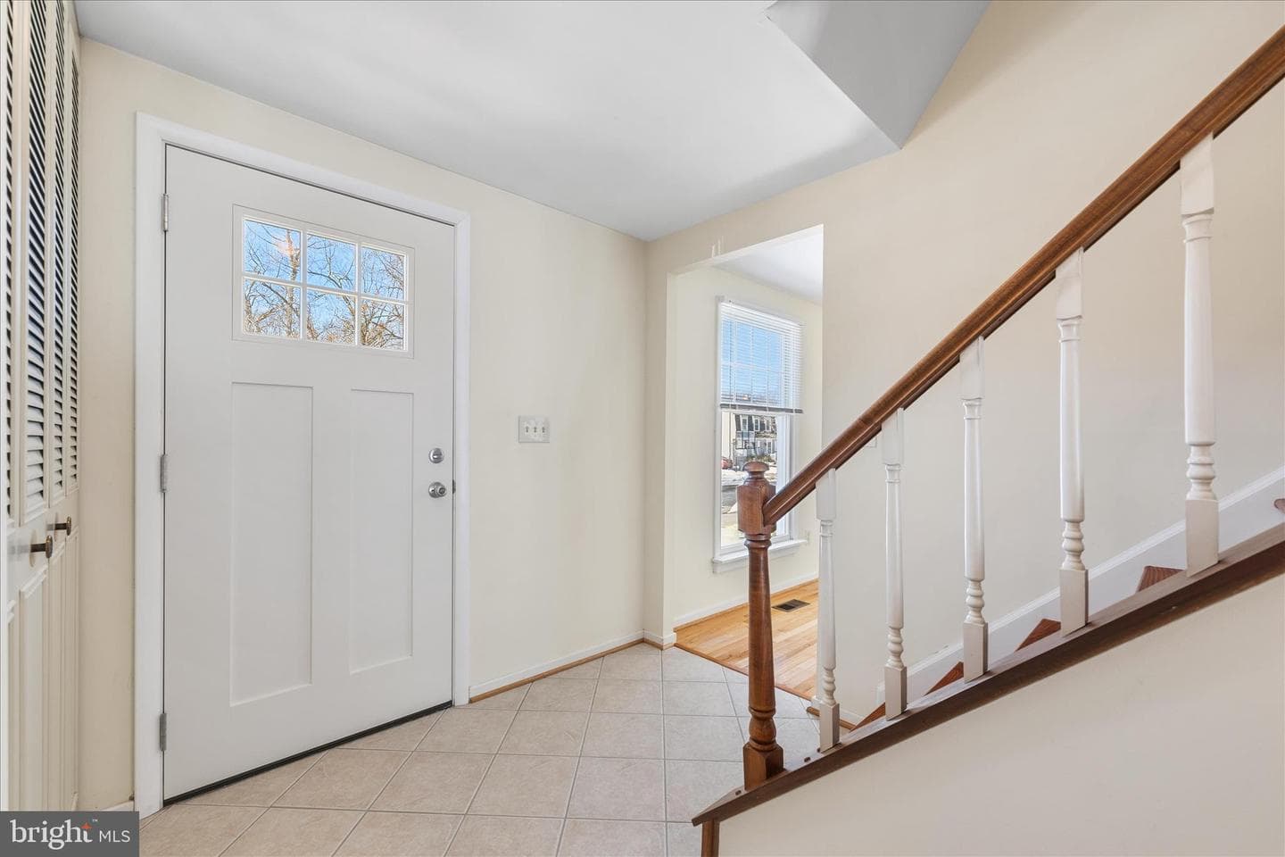 785 Macsherry Drive photo 3