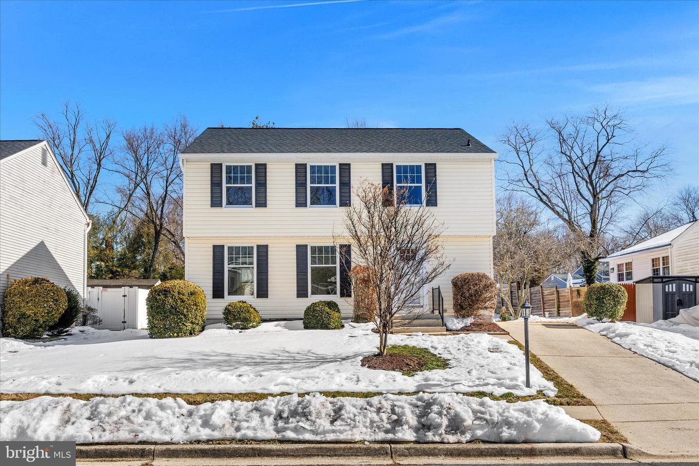 785 Macsherry Drive photo 42