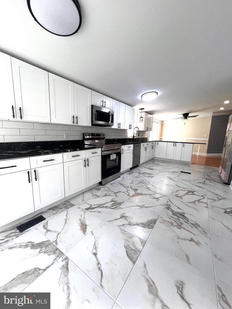1509 Flanders Lane #l photo 6