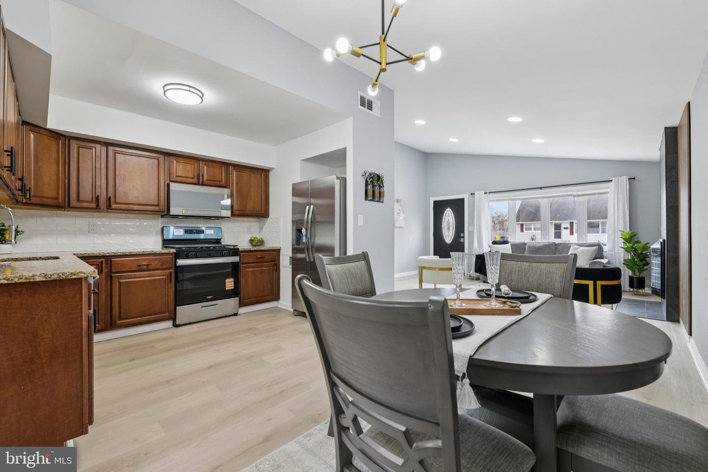 1410 Oakdale Road photo 5
