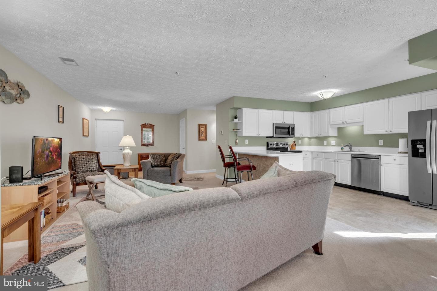 615 Admiral Drive #206 photo 5