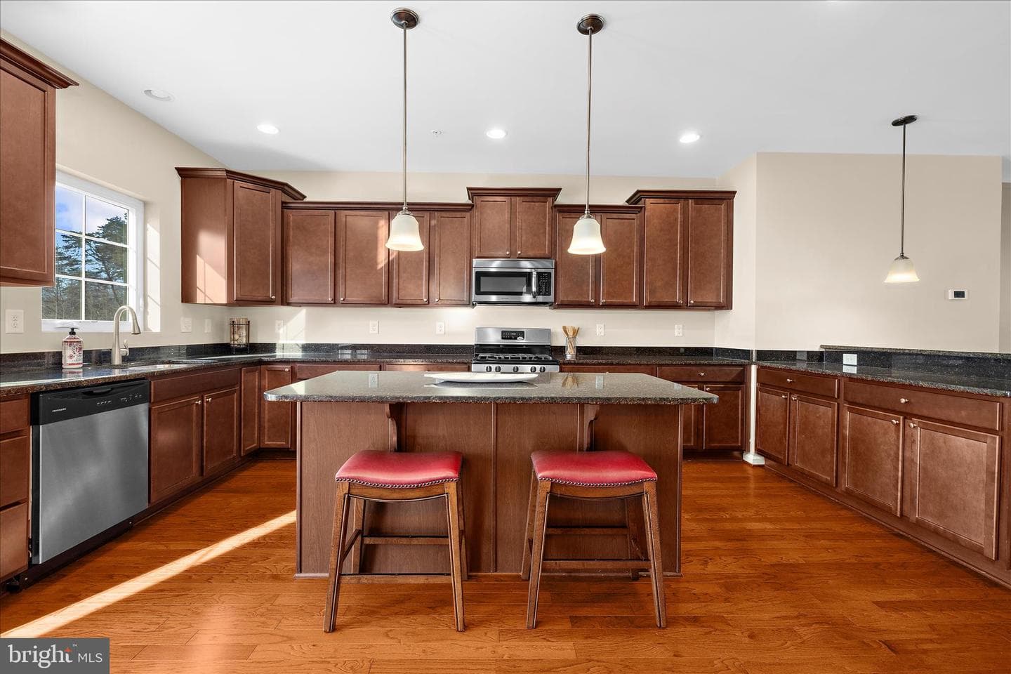541 Bluffton Drive photo 4