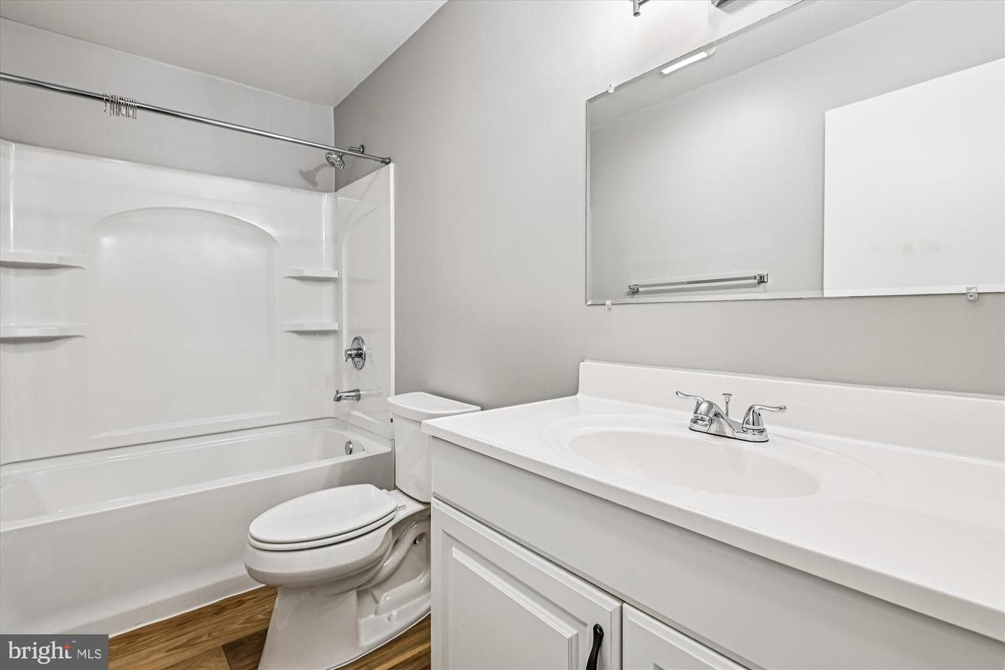 523 Kenora Drive photo 5