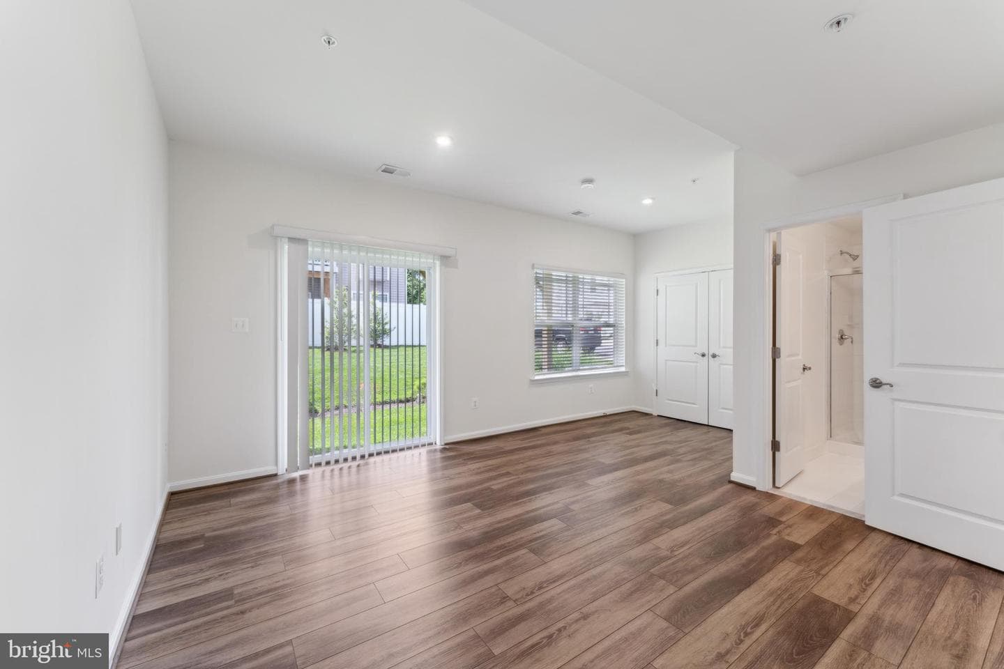 225 Jenkins Way photo 9
