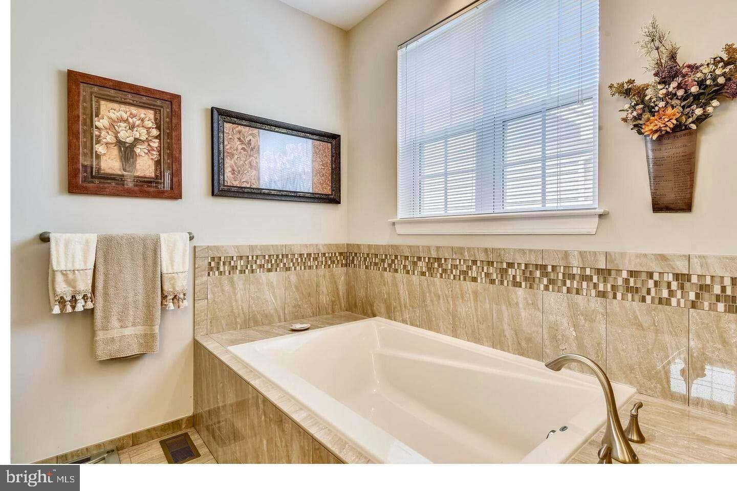 105 Sanderling Court photo 13