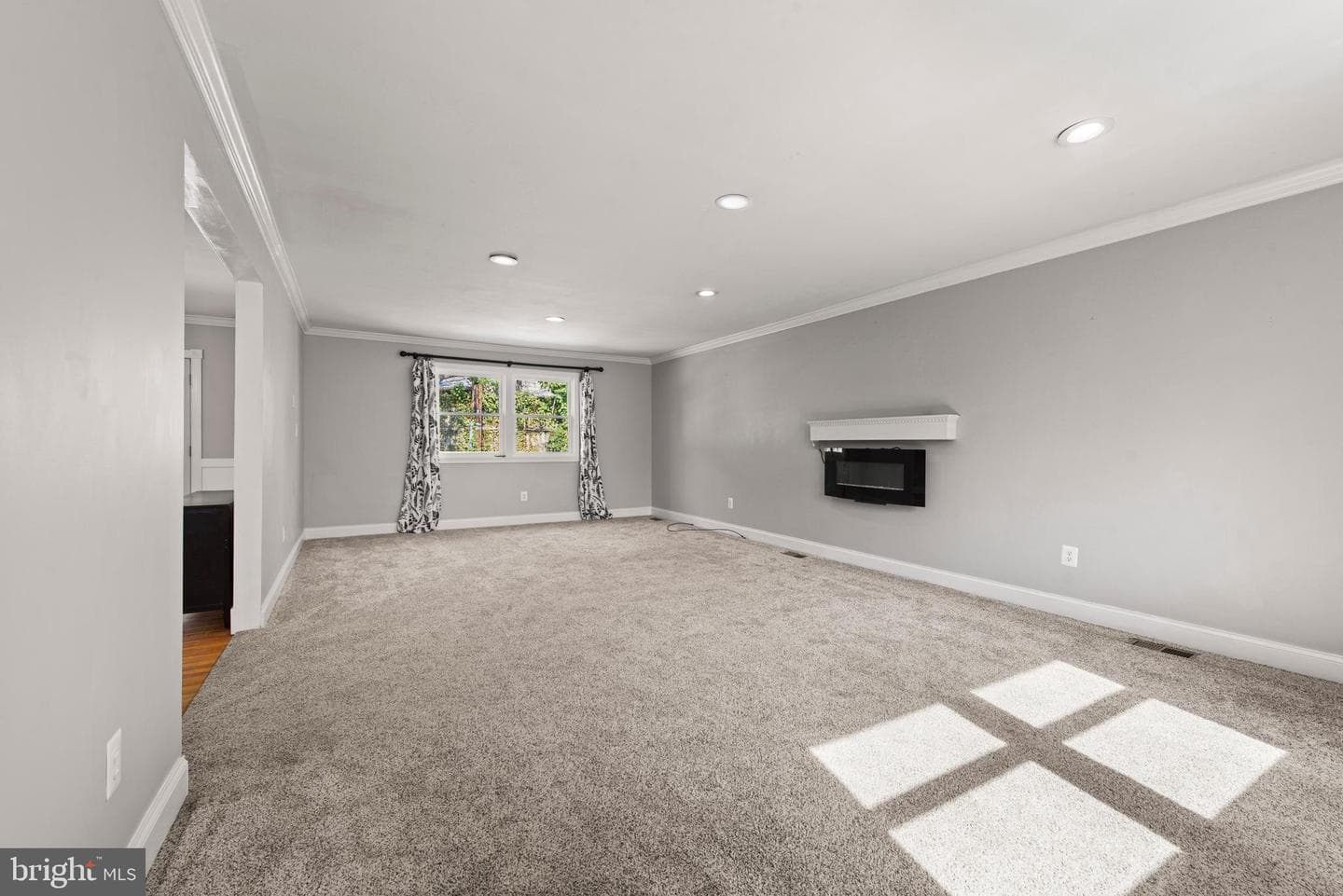762 Benfield Boulevard photo 17
