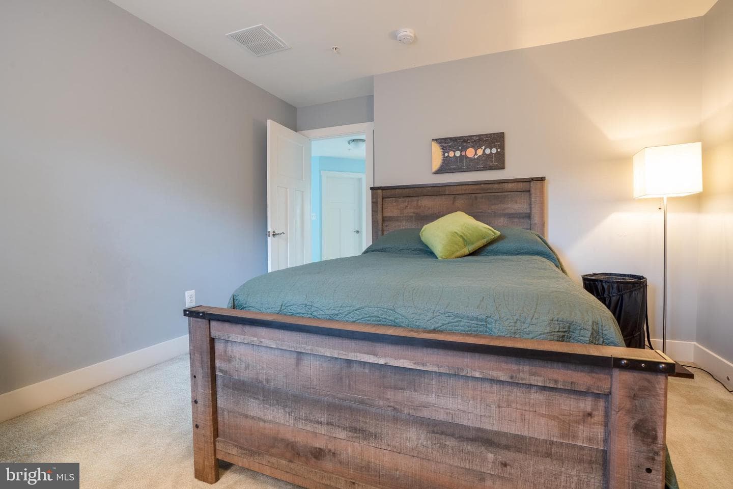 578 Jersey Bronze Way photo 23
