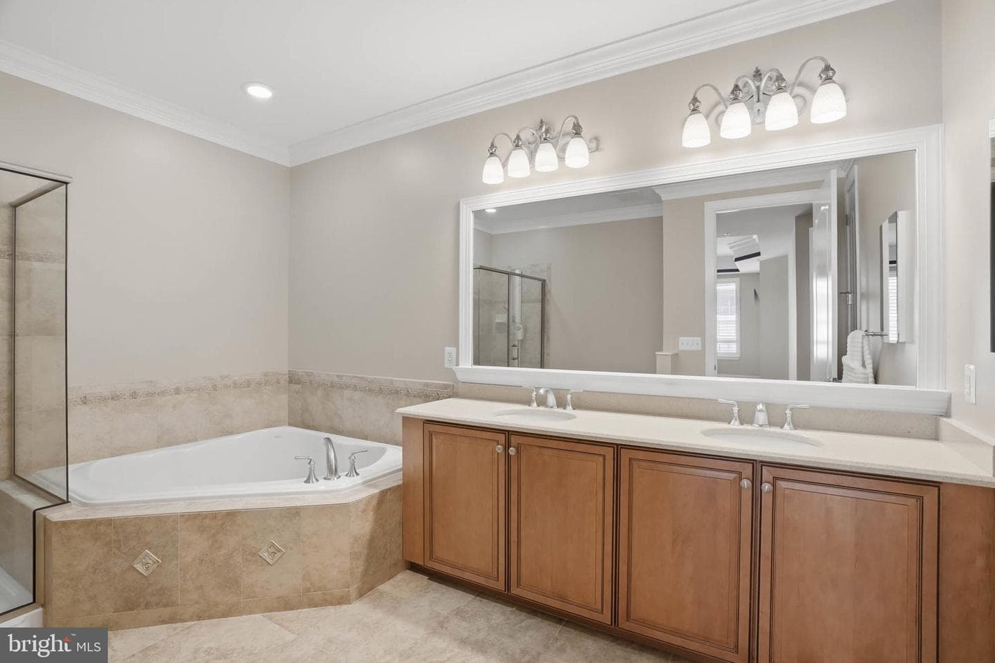 1915 Towne Centre Boulevard #309 photo 18