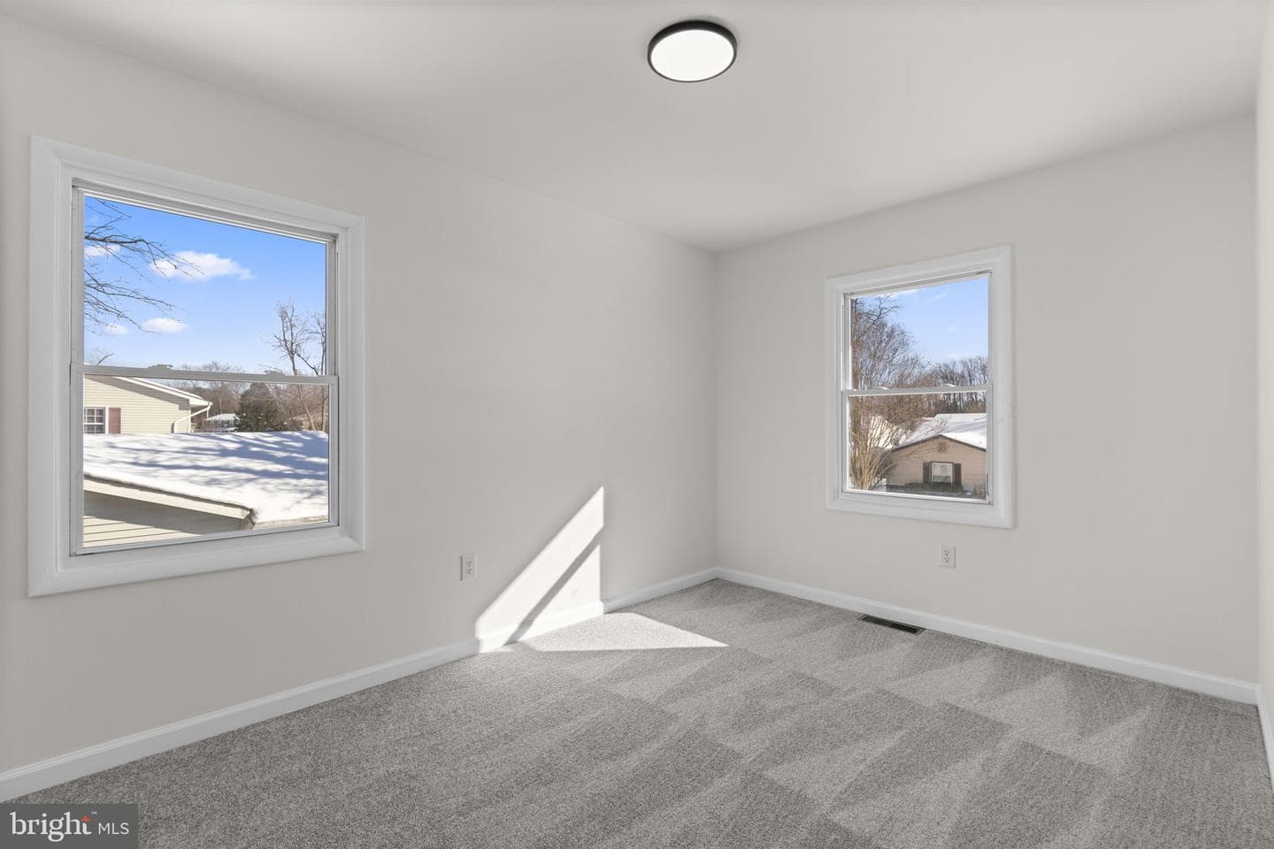 974 Summer Hill Drive photo 18