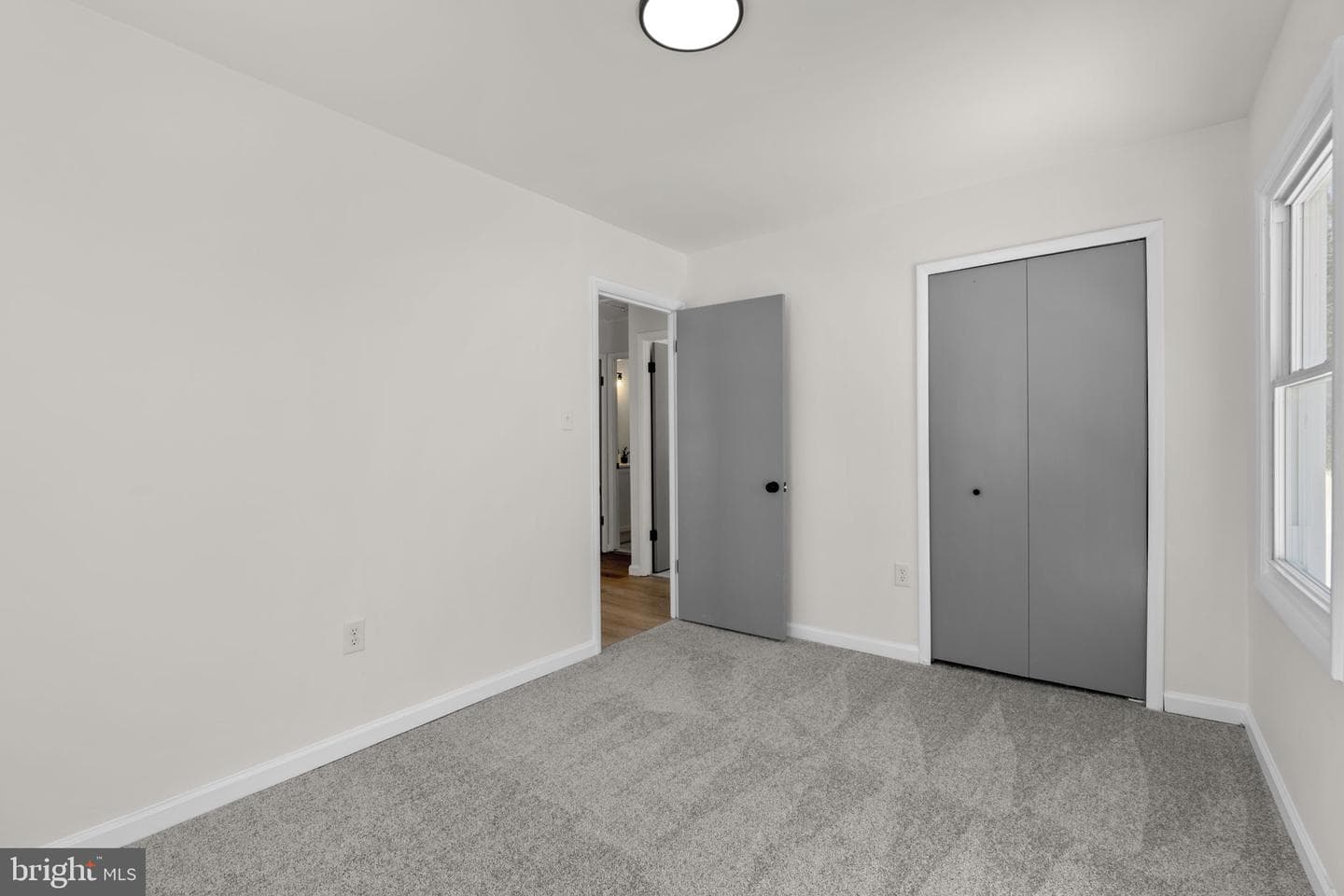 974 Summer Hill Drive photo 19