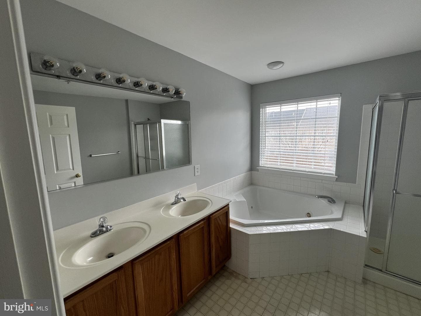 8157 Poinsett Terrace photo 20