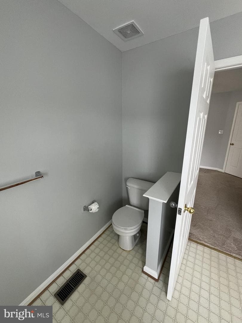 8157 Poinsett Terrace photo 22
